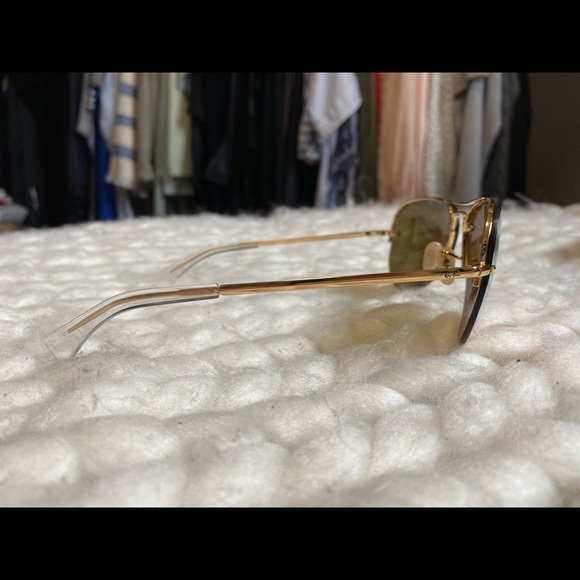 SOLD. Ray-Ban Rose Gold Aviators - Picture 4 of 11